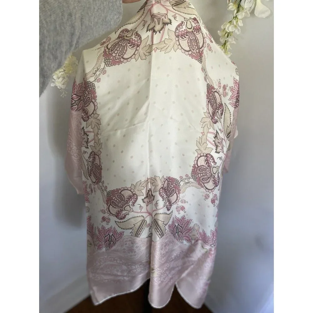 Scarf Me NIB‎ NWT Brazil Made Scarf 90x90 Pretty Roses Floral Pinks Giftable Box
